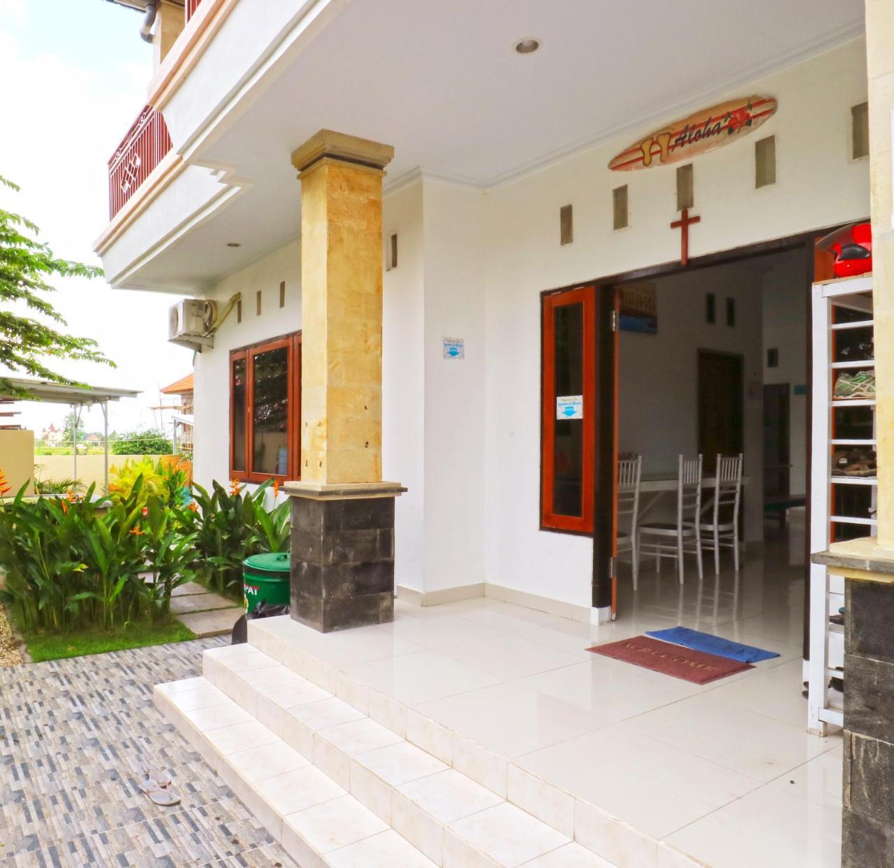 In Calm Hostel Canggu Exterior photo